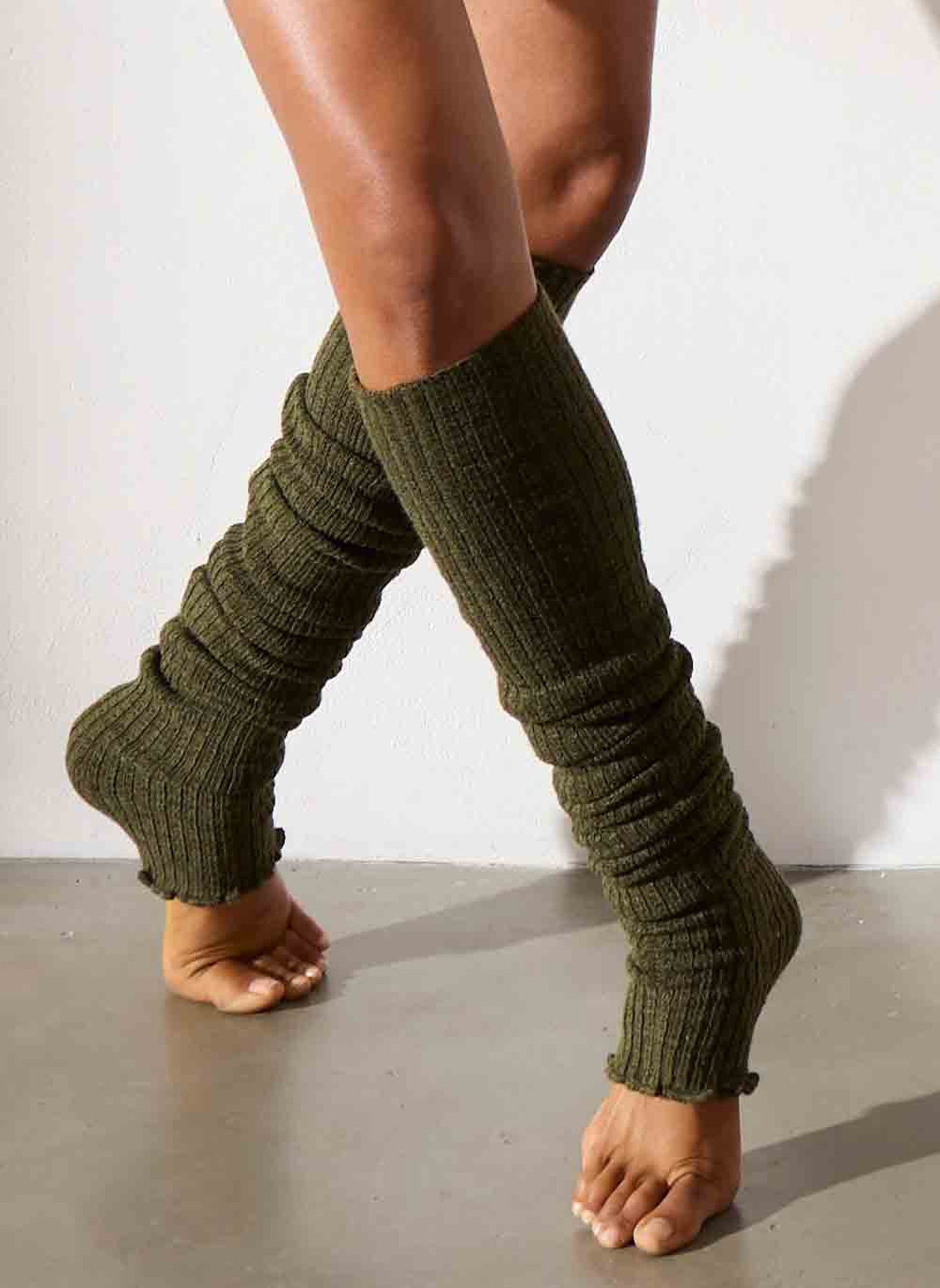40" Ribbed Thigh-High Legwarmer with Stirrup