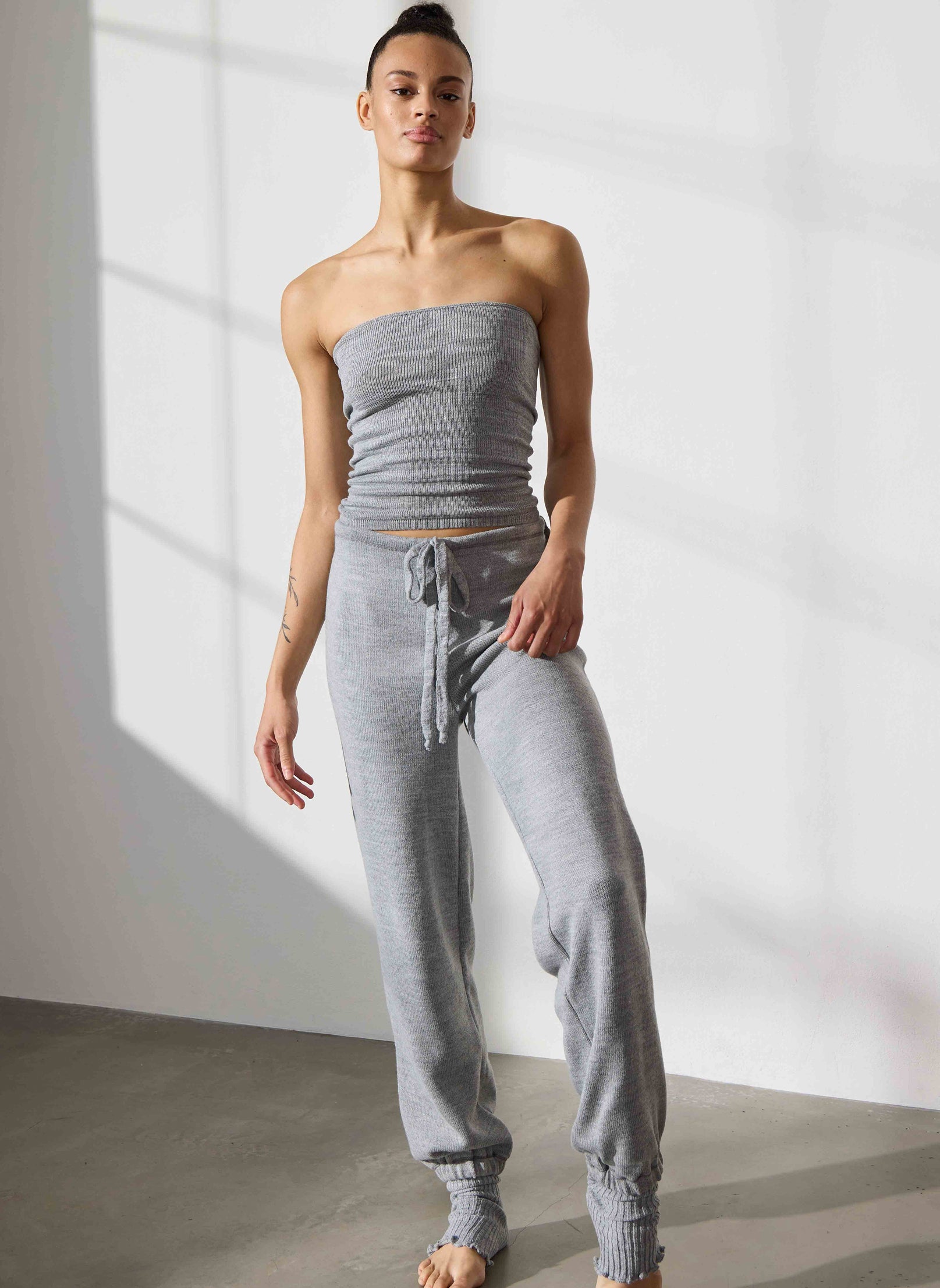 Casual Cut Drawstring Pant